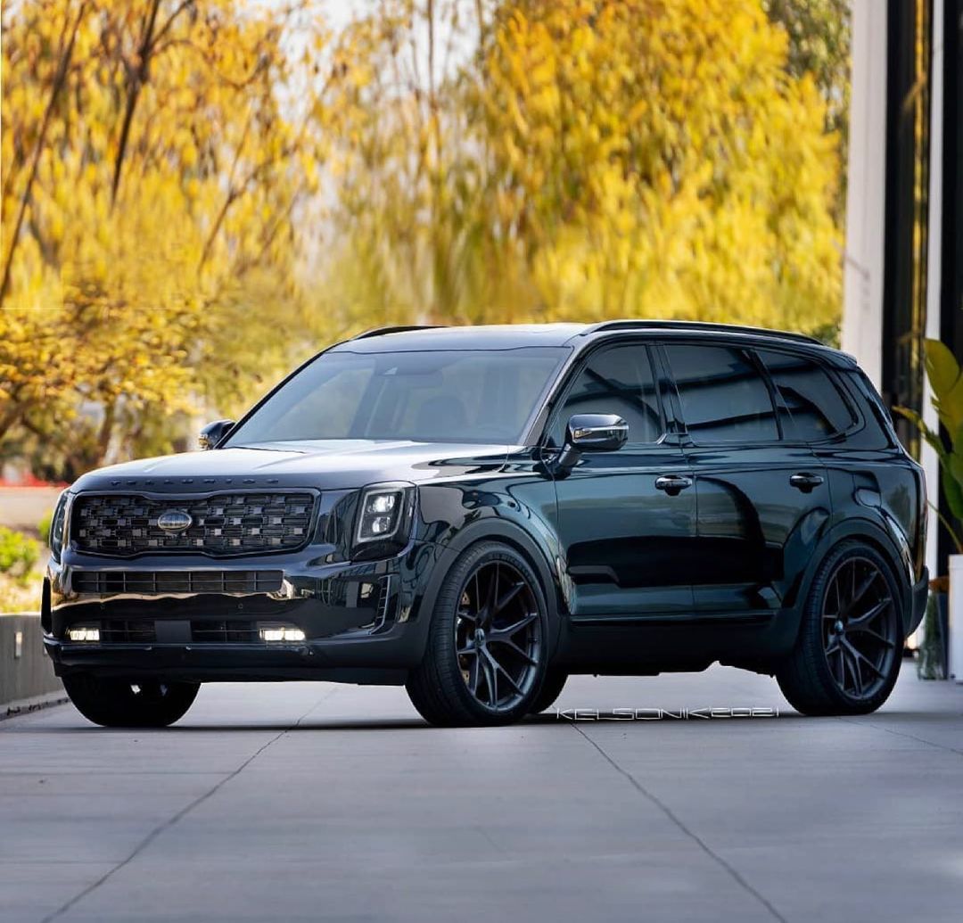 KIA TELLURIDE