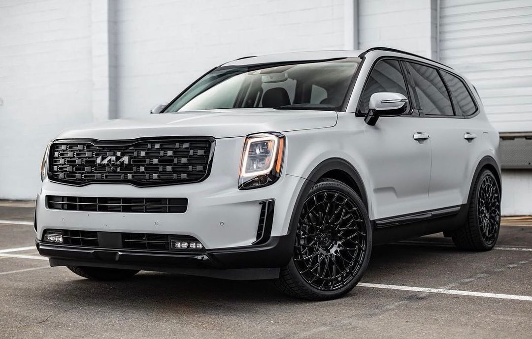 KIA TELLURIDE