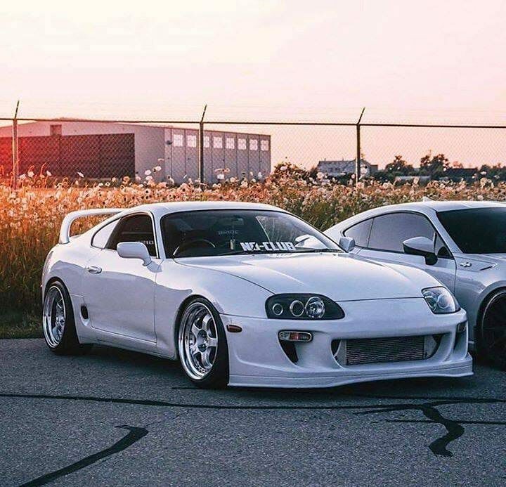 TOYOTA SUPRA