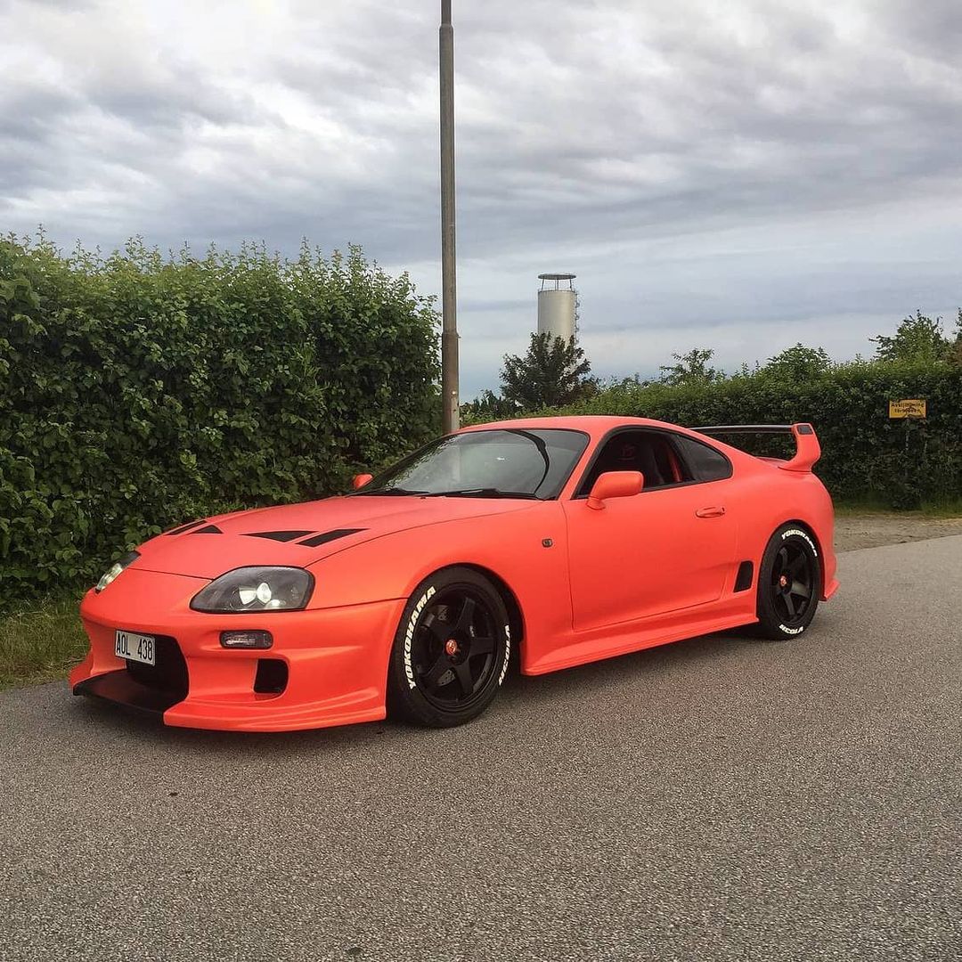 TOYOTA SUPRA