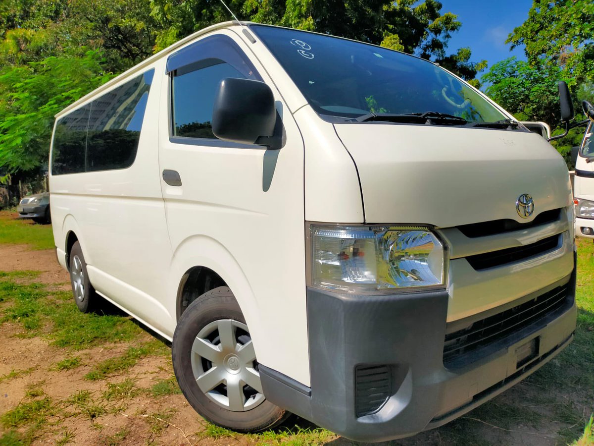 TOYOTA HiACE