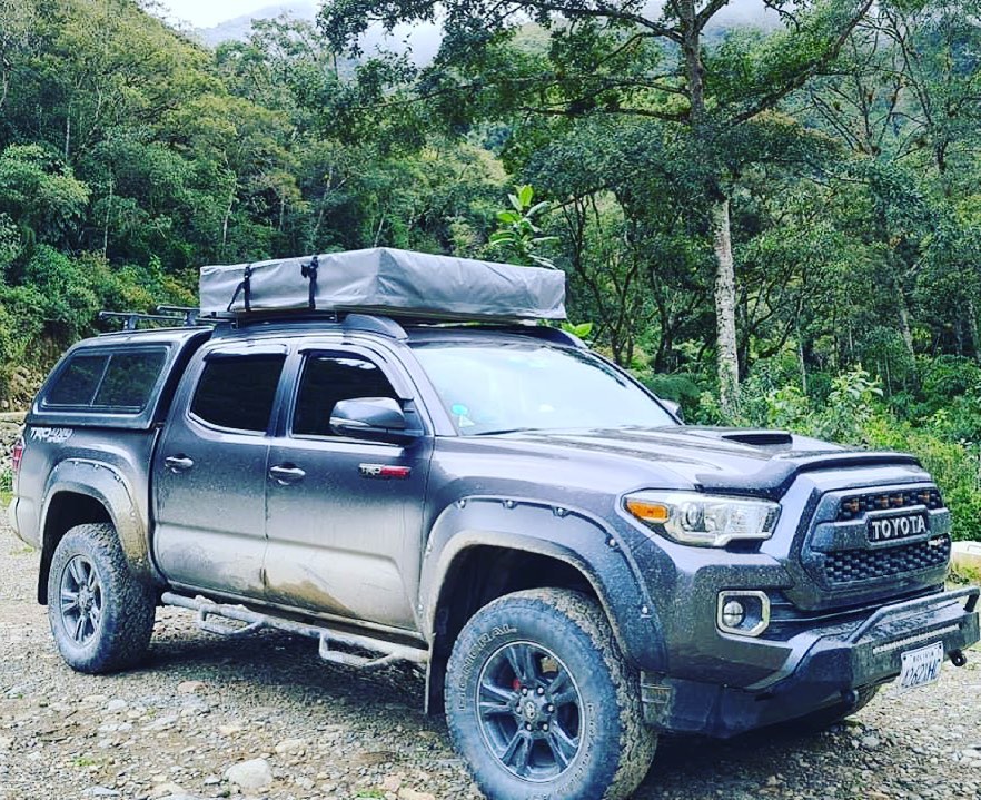 TOYOTA TACOMA